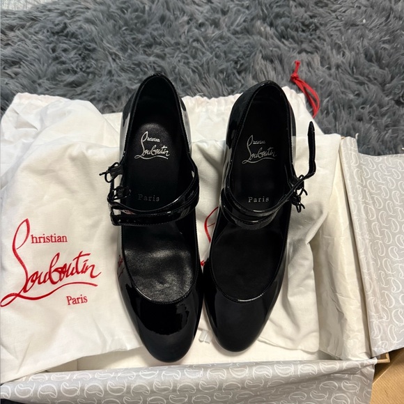 Christian Louboutin Miss Black Jane Patent Leather Red Sole Pumps.  Size 38.5 - Picture 3 of 13